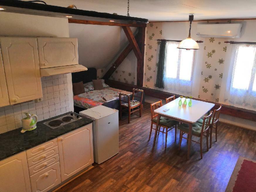 Abc Apartments Černá v Pošumaví Exteriör bild